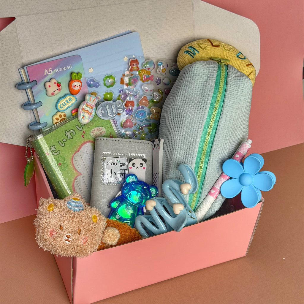 Cozy Gift Box for Her – Fall Birthday, Autumn, Thanksgiving Gift | Caramel Delight Box