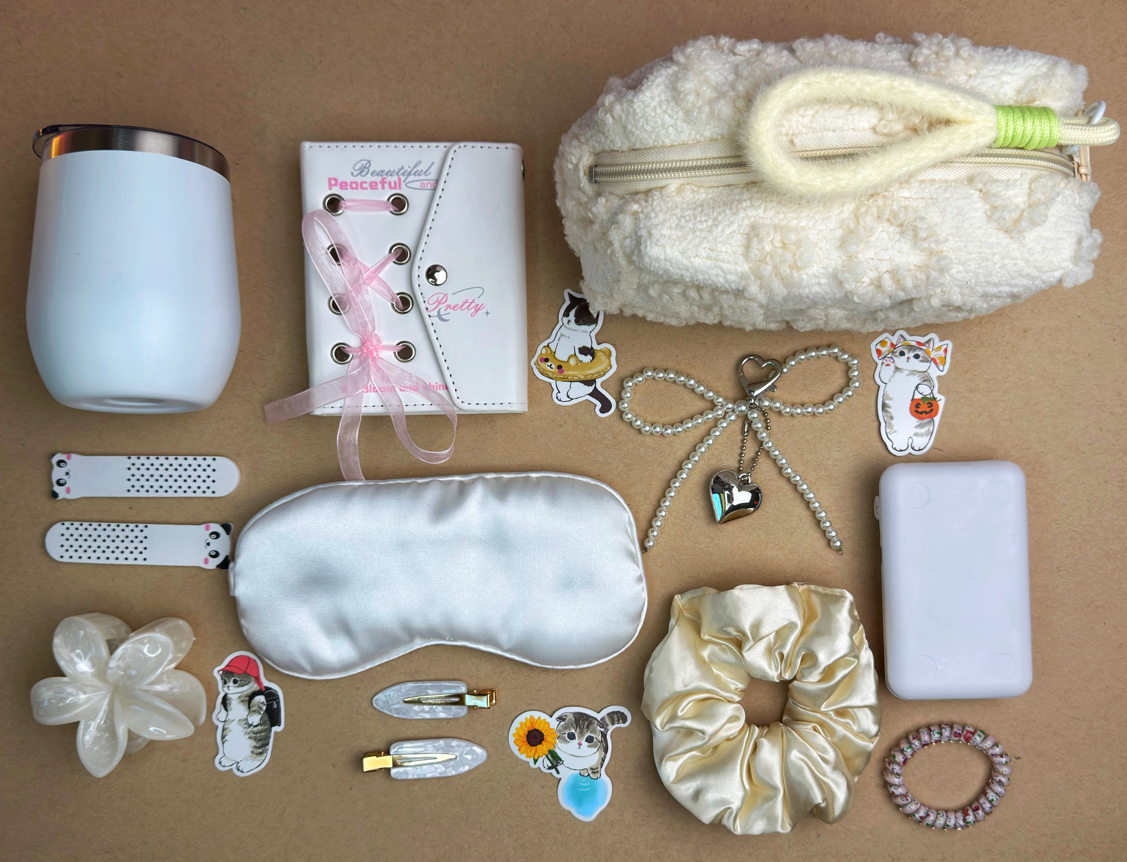 White Cozy Gift Box