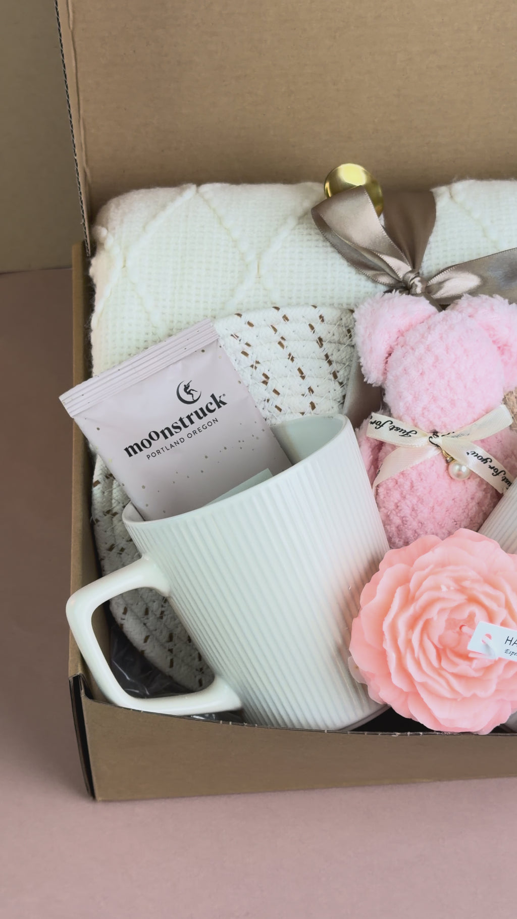 Soft Vanilla Cozy Gift Box